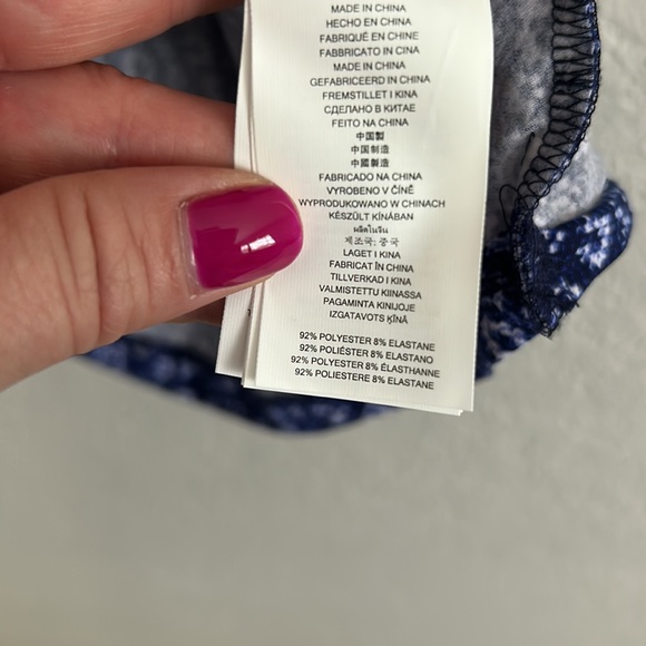 Classy blouse - work or play! - Picture 6 of 6